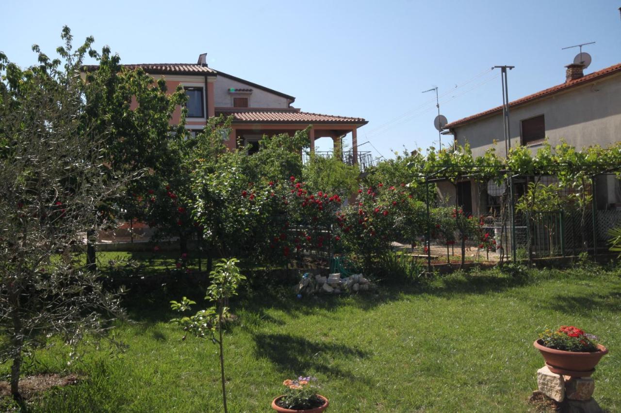 Apartments With A Parking Space Umag - 7666 Exterior photo